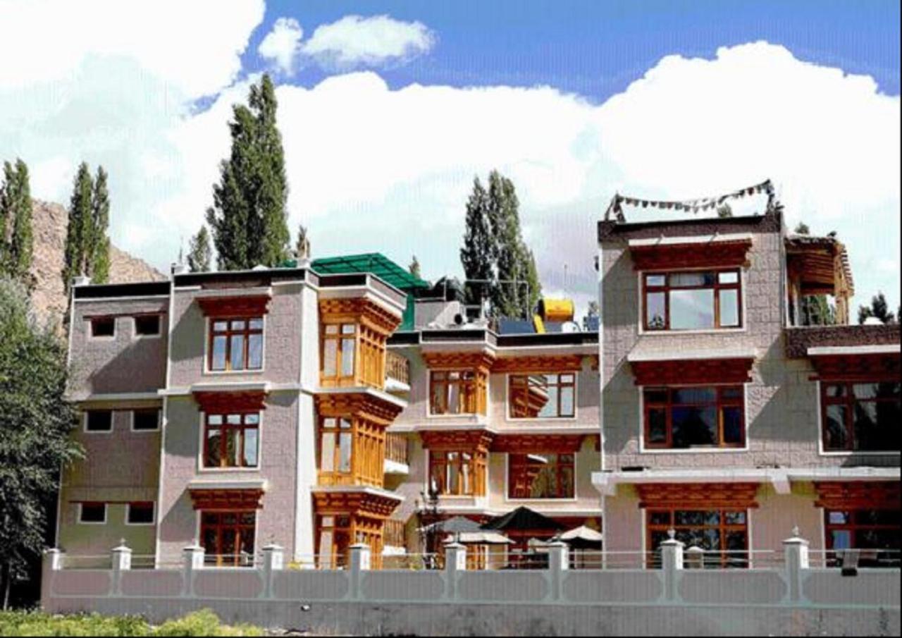 Hotel Om Ladakh Léh Exteriér fotografie