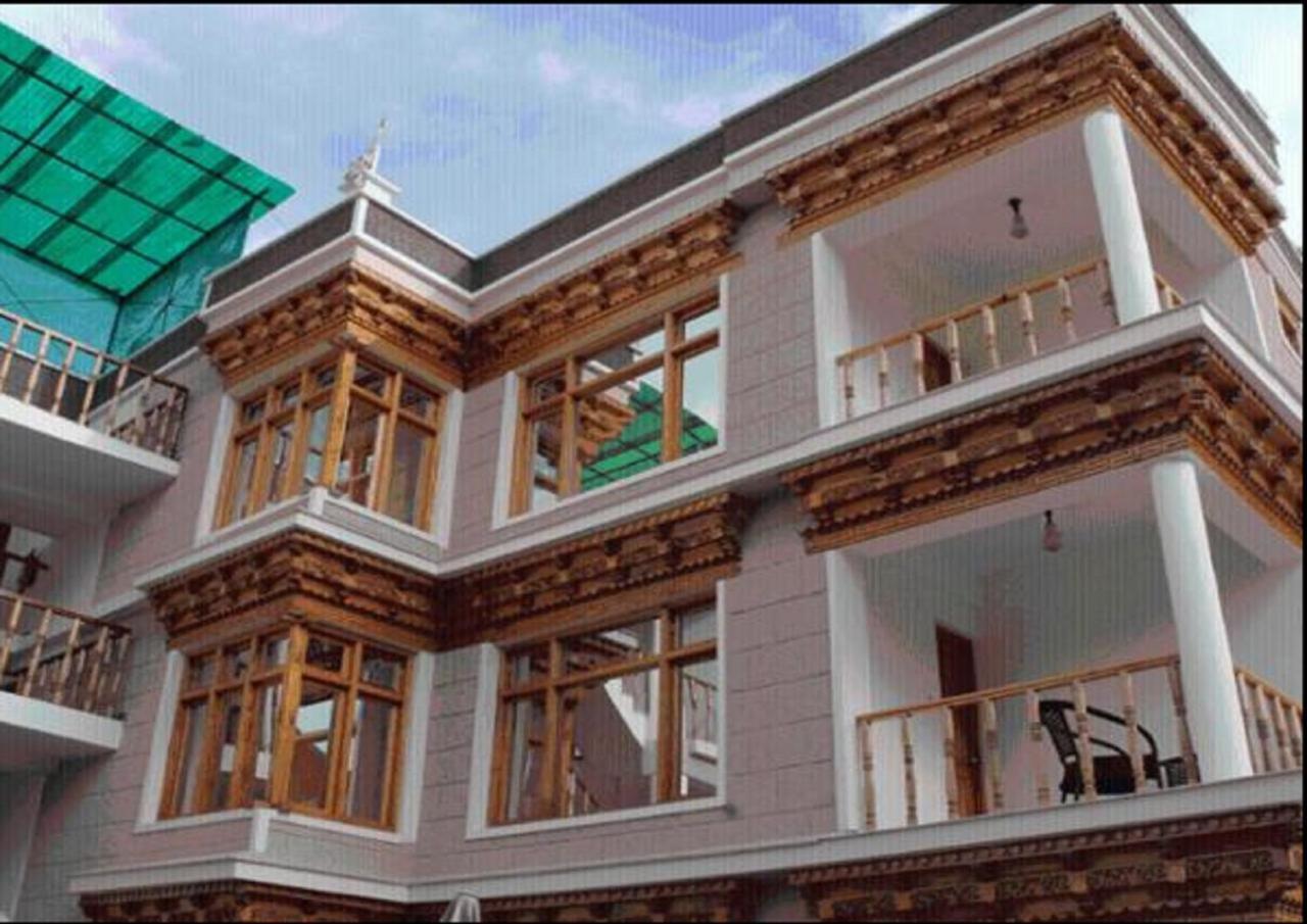 Hotel Om Ladakh Léh Exteriér fotografie