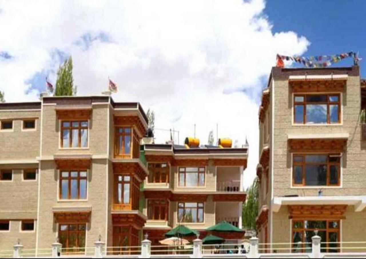 Hotel Om Ladakh Léh Exteriér fotografie