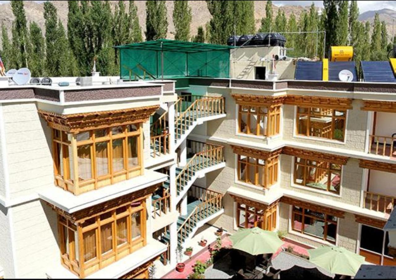 Hotel Om Ladakh Léh Exteriér fotografie